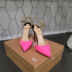 Christian louboutin 6.5 size heels